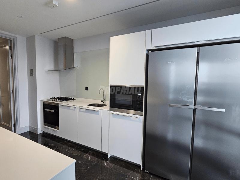 Prestigious St Regis Residence, KL Sentral, Kuala Lumpur - 2 Bedrooms For Sale