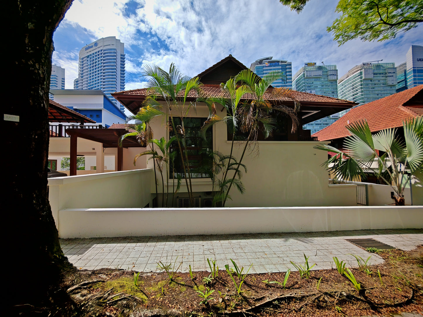 Luxury Bungalow Near KL Sentral & Mid Valley. Sri Bukit Persekutuan