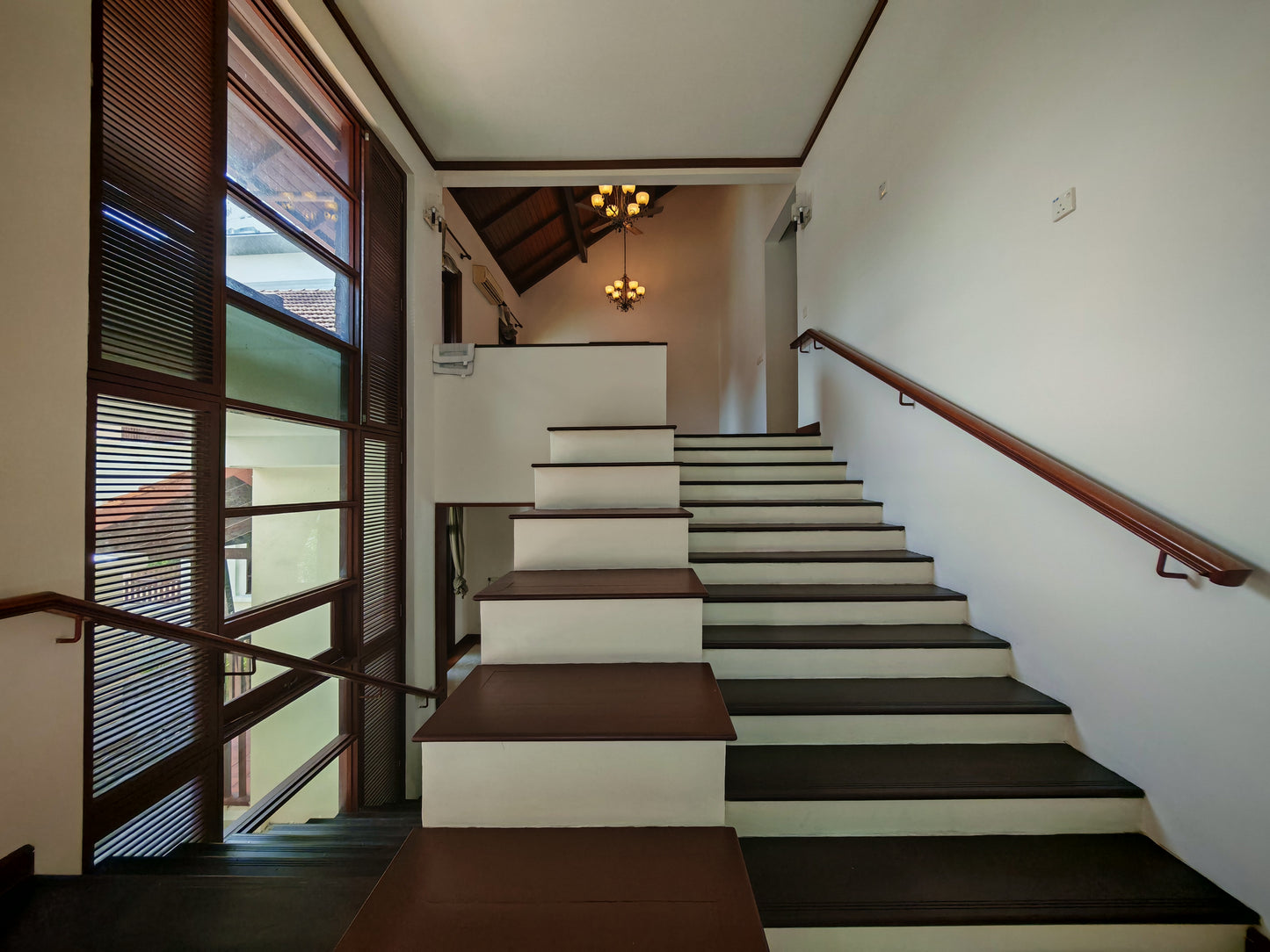 Luxury Bungalow Near KL Sentral & Mid Valley. Sri Bukit Persekutuan