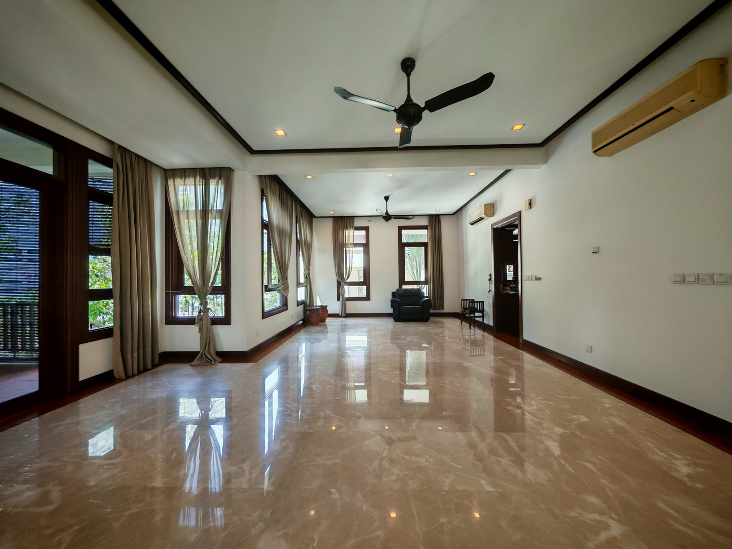 Luxury Bungalow Near KL Sentral & Mid Valley. Sri Bukit Persekutuan