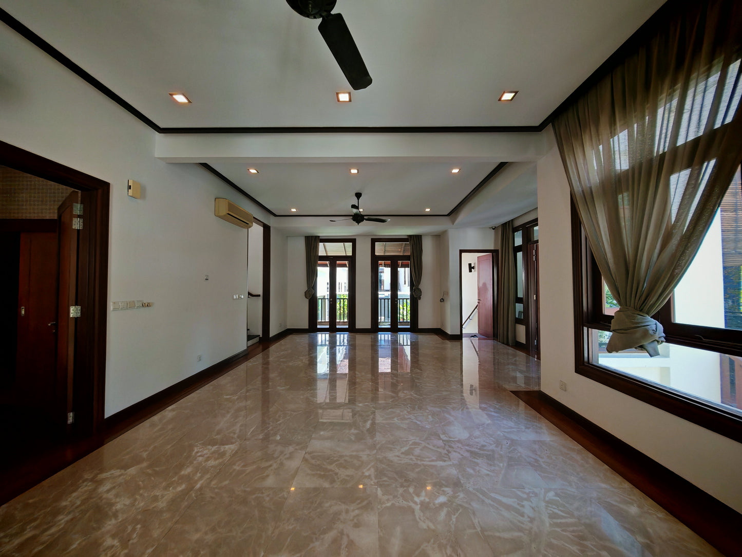 Luxury Bungalow Near KL Sentral & Mid Valley. Sri Bukit Persekutuan