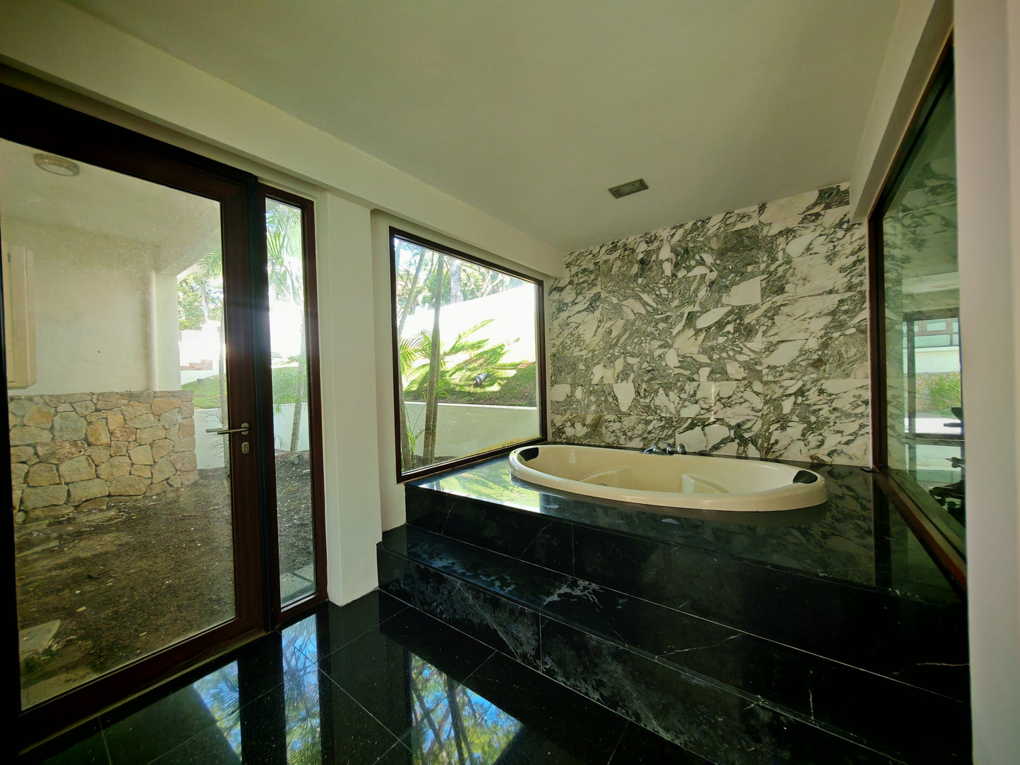 Luxury Bungalow Near KL Sentral & Mid Valley. Sri Bukit Persekutuan