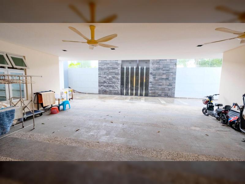 3.5 STOREY BUNGALOW - COUNTRY HEIGHTS DAMANSARA