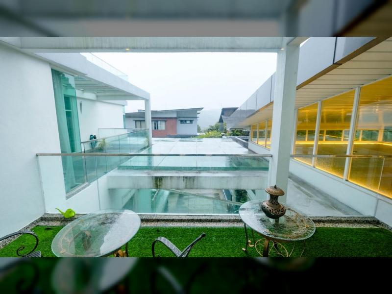 3.5 STOREY BUNGALOW - COUNTRY HEIGHTS DAMANSARA