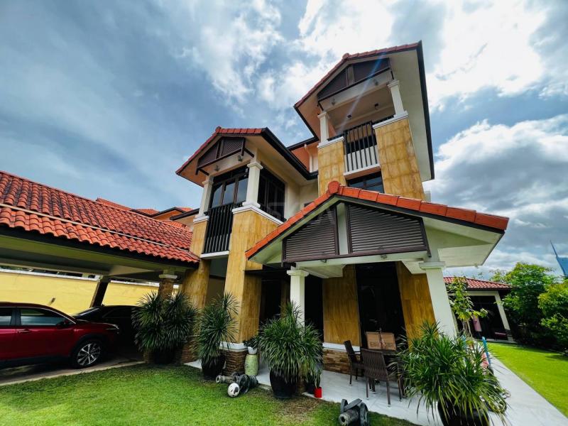 Luxurious Corner Bungalow in the Heart of Bukit Tunku (Kenny Hills)