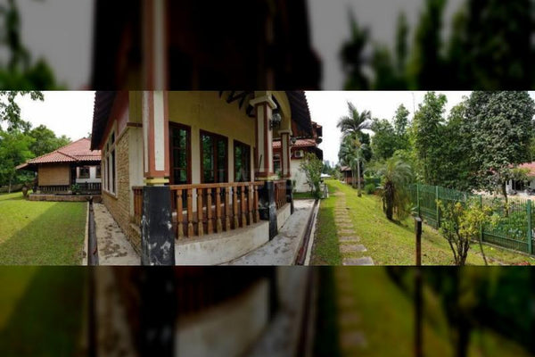 THE BIGGEST BUNGALOW IN DAMANSARA WITH 81,000 SQFT LAND AREA AND SEPARATE 3 STRUCTURE.. FREEHOLD !!! MUST VIEW TO BELIEVE