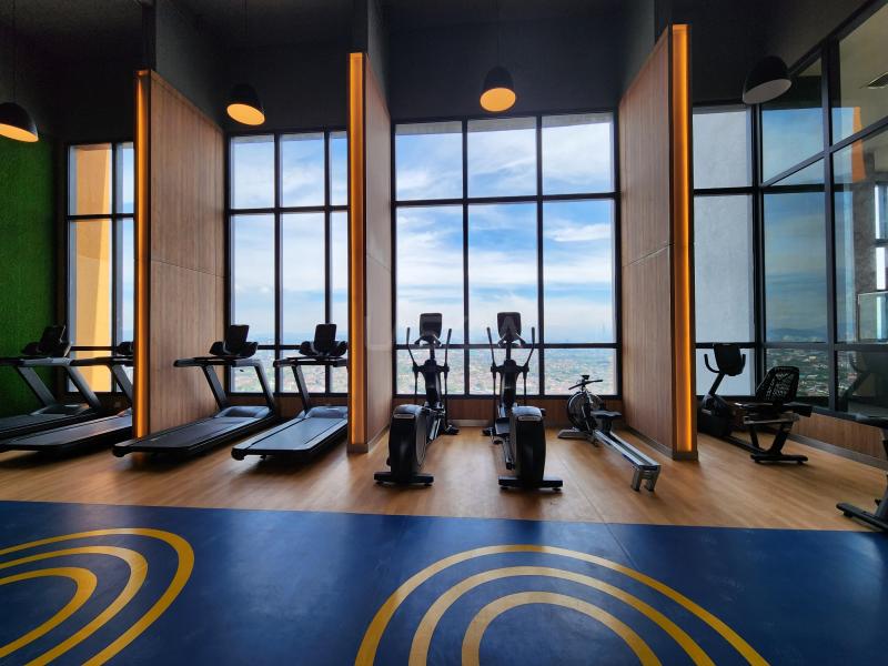 Sunway Serene - Tastefully Renovated and Furnished, Lake Facing below market price