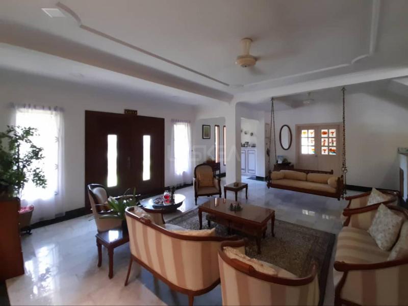 Bukit Bandaraya, Bangsar Kuala Lumpur Spacious Renovated 2.5 Storey Well Kept Bungalow with 5+1 Rooms 5 Bathrooms Freehold RM4.2 Million Neg