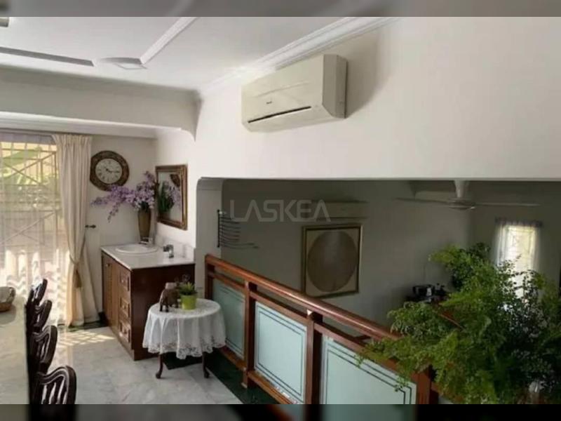 Bukit Bandaraya, Bangsar Kuala Lumpur Spacious Renovated 2.5 Storey Well Kept Bungalow with 5+1 Rooms 5 Bathrooms Freehold RM4.2 Million Neg