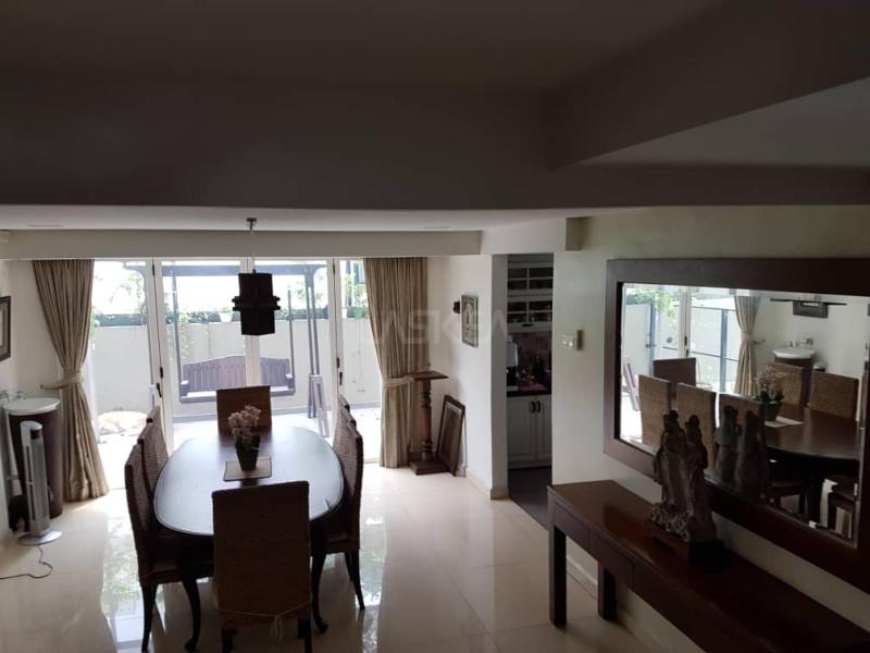 Bangsar, Bukit Bandaraya Juala Lumpur 2.5 Storey Renovated Bungalow Land Area 7,700sf Bu 7,100sf 7 Rooms 6 Baths RM5.5 Million Neg