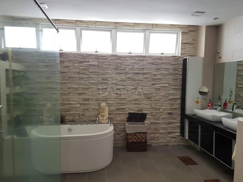 Bangsar, Bukit Bandaraya Juala Lumpur 2.5 Storey Renovated Bungalow Land Area 7,700sf Bu 7,100sf 7 Rooms 6 Baths RM5.5 Million Neg