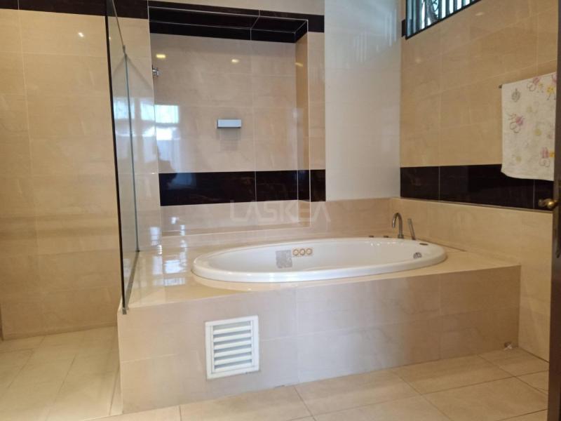 Facing Open Exclusive 3 Storey Bungalow The Peak Ampang For Sale