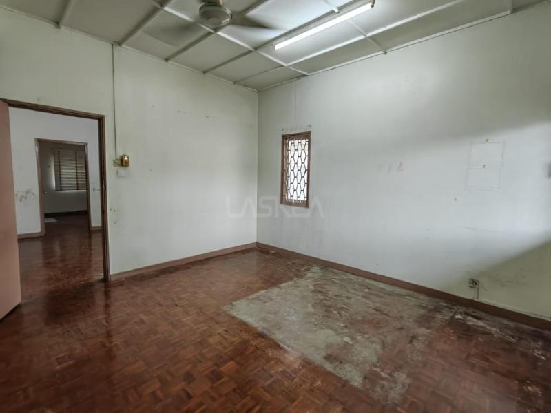 Hot Location, Facing North - 2 Storey Terrace Jalan Telawi, Bangsar Baru, Kuala Lumpur