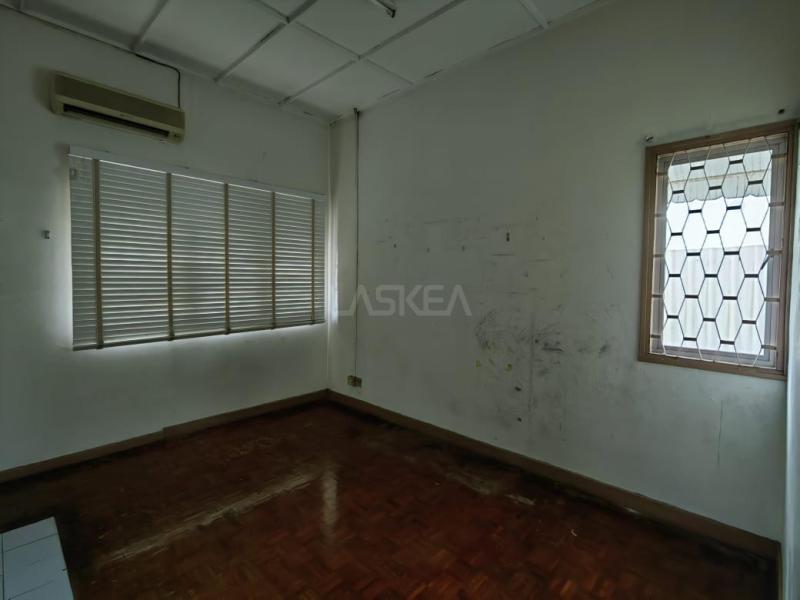 Hot Location, Facing North - 2 Storey Terrace Jalan Telawi, Bangsar Baru, Kuala Lumpur