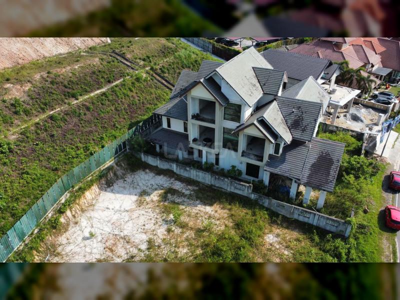 2.5 STOREY BUNGALOW HOUSE , PUTRA HILLS RESIDENCY - BANDAR SERI PUTRA KAJANG - 70% COMPLETED