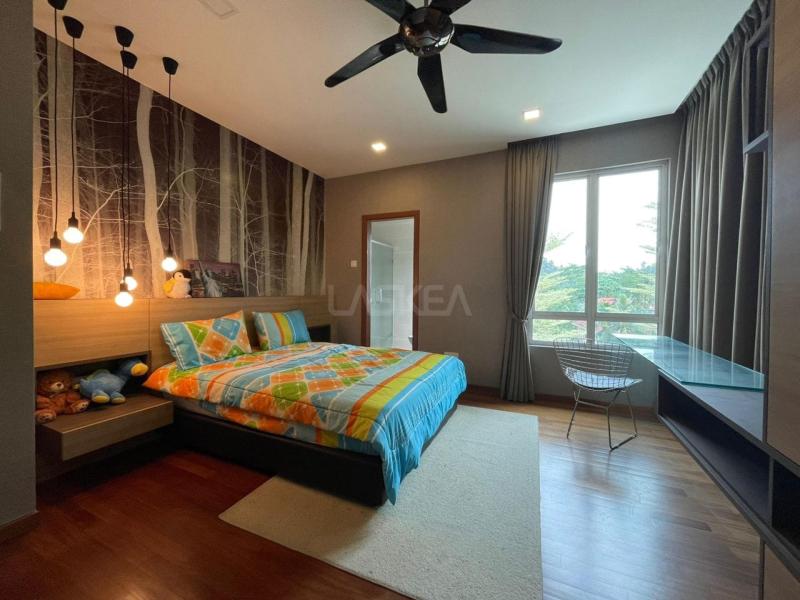 Corner Unit Brand New 3 Storey Semi D Villa Penchala in Kampung Sg Penchala KL