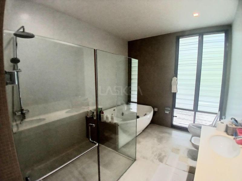 CORNER LOT 2.5 Storey Bungalow Jalan Tualang Bangsar, 59100 KL