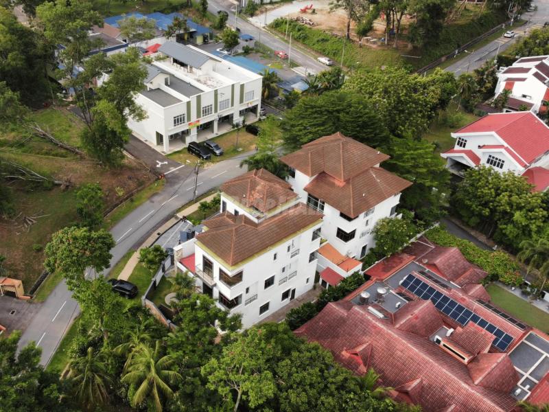 3.5 Storey Bungalow End Lot @ Taman Yarl OUG KL For Sale