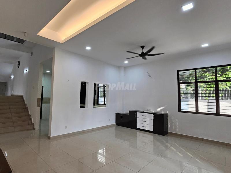 3.5 Storey Bungalow End Lot @ Taman Yarl OUG KL For Sale