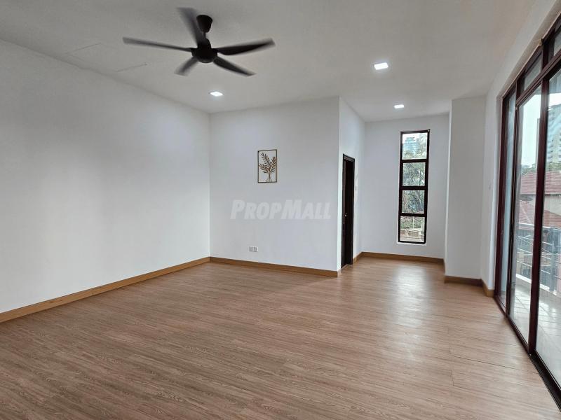 3.5 Storey Bungalow End Lot @ Taman Yarl OUG KL For Sale