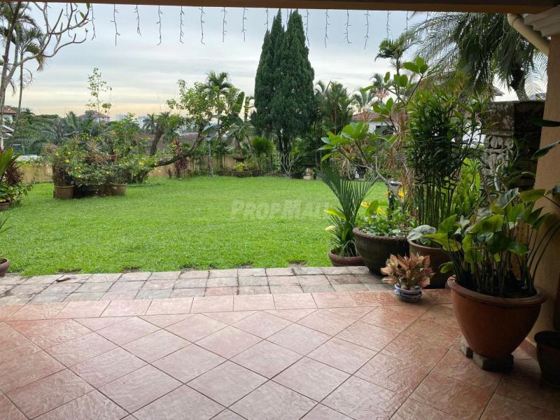 Freehold Bungalow with Huge Land Bukit Gasing, Petaling Jaya For Sale