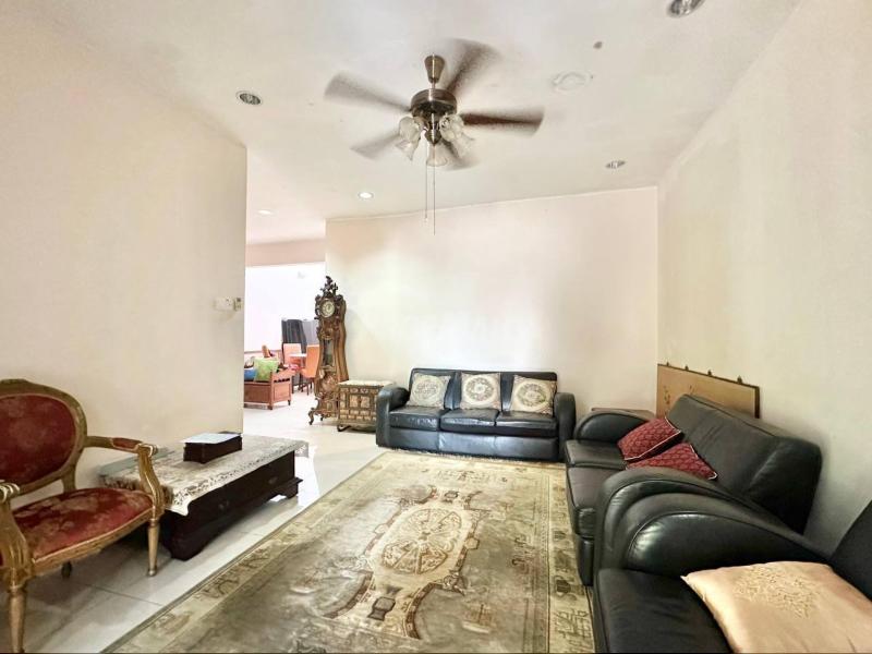 1-STOREY INTERMEDIATE LUCKY GARDEN @ BANGSAR FOR SALE !!!