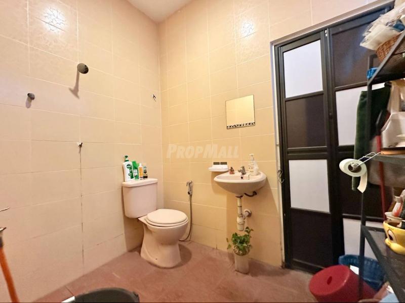 1-STOREY INTERMEDIATE LUCKY GARDEN @ BANGSAR FOR SALE !!!